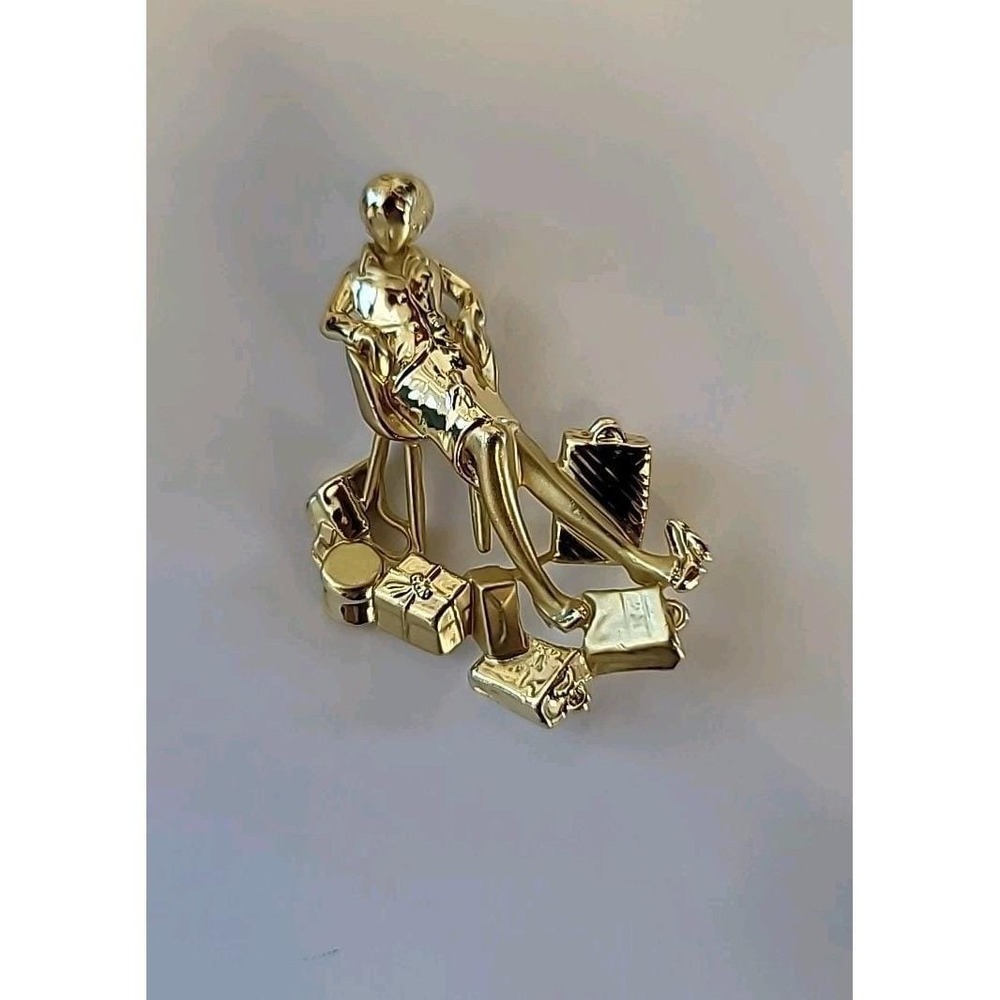 AJC Signed‎ Brooch Pin Shopping Lady Figurine Gift Matt Shiny Gold Tone